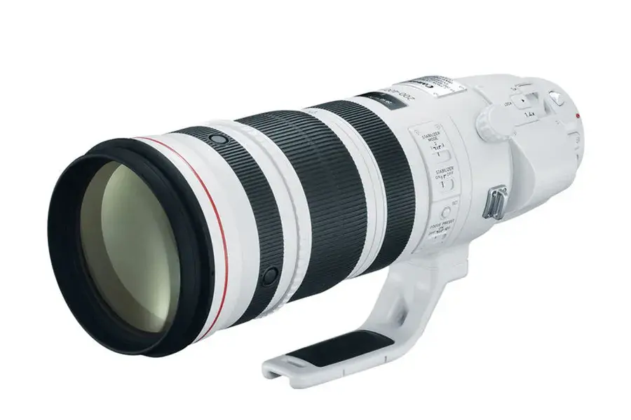 Use Telephoto Lens